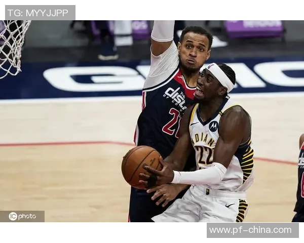 马尔卡宁力拔山兮气盖世单臂暴扣隔小萨全场轰动惊雷炸响