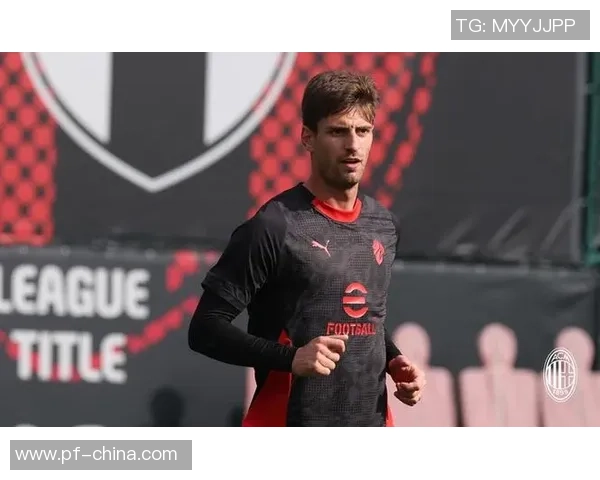 米兰今日训练恩昆库与奇克单独进行埃斯图皮尼安留守接受治疗 米兰今日训练恩昆库与奇克单独进行埃斯图皮尼安留守接受治疗